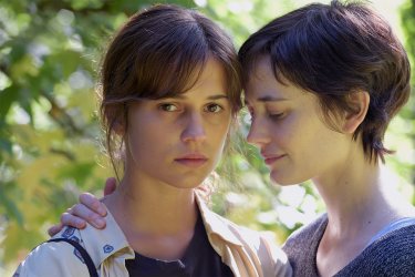 Euphoria: Alicia Vikander ed Eva Green nella prima foto ufficiale