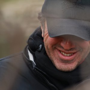 Big Big World: un primo piano del regista Reha Erdem su set del film