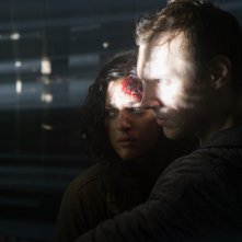 Blair Witch: James Allen McCune e Callie Hernandez in una scena del film
