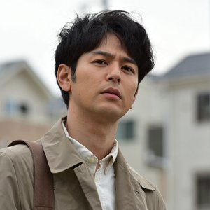 Gukôroku - Traces of Sin: Satoshi Tsumabuki in una scena del film