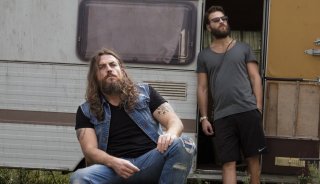 Il più grande sogno: Mirko Frezza e Alessandro Borghi in una scena del film