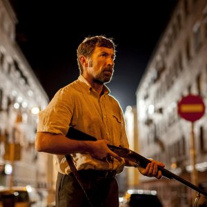 The Fury of a Patient Man: Antonio de la Torre in una scena del film