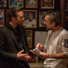 Trafficanti: il regista Todd Phillips e Bradley Cooper sul set del film