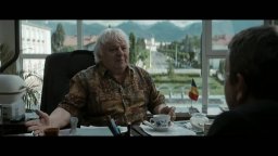 Un Padre, Una Figlia - Clip 'Il vicesindaco'