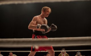 The Bleeder: Liev Schreiber sul ring in una scena del film
