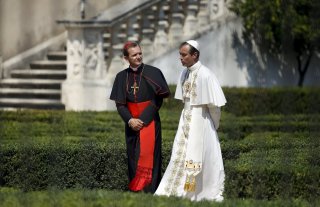 The Young Pope: un'immagine dal set con Jude Law