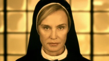 American Horror Story: un primo piano di Jessica Lange nella seconda stagione