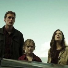 Hidden: una scena con Alexander Skarsgard e Andrea Riseborough