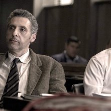 The Night Of: John Turturro e Riz Ahmed in una scena del finale di stagione