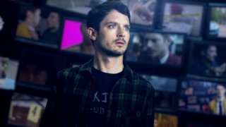 Dirk Gently: Elijah Wood in un'immagine promozionale della serie