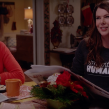 Una mamma per amica: di nuovo insieme, una scena della serie con Alexis Bledel e Lauren Graham