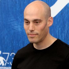 Venezia 2016: Joshua Oppenheimer al photocall delle giurie