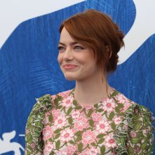 Venezia 2016: Un immagine di Emma Stone al Photocall di La La Land 