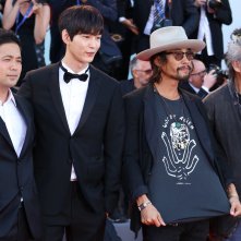 Venezia 2016: Kim Ki-duk, Ryoo Seung-bum, Lee Won-gun posano sul red carpet
