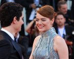 Venezia 2016, Emma Stone e Bianca Balti sul red carpet di La La Land