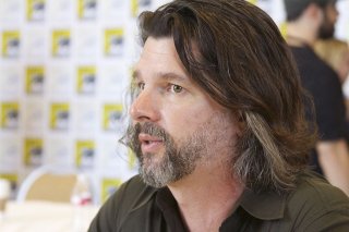 images/2016/08/31/ronald_d_moore_-_comic_con_2013.jpg