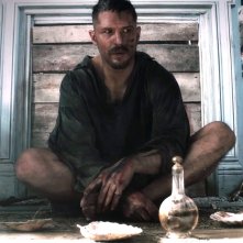 Taboo: Tom Hardy in una scena