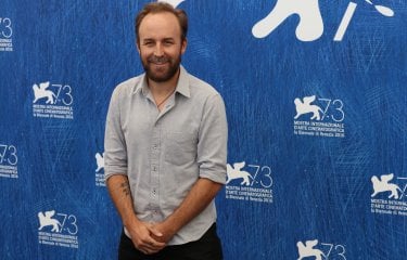 Venezia 2016: Derek Cianfrance posa al photocall di The Light Between Oceans