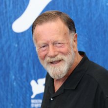 Venezia 2016: Jack Thompson sorridente al photocall di The Light Between Oceans