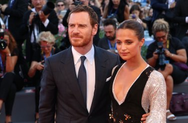 Venice 2016: Michel Fassbender with Alicia Vikander on the red carpet of The Light Over the Oceans