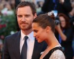 Michael Fassbender e Alicia Vikander sul tappeto rosso di Venezia 2016