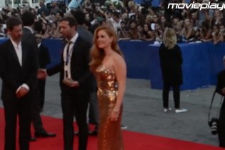 Animali Notturni: Amy Adams e Jake Gyllenhaal sul tappeto rosso di Venezia 2016