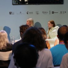 Venezia 2016: Ellie Bamber, Zoey Deutch e Grace Gummer all'incontro di Miu Miu Women's tales