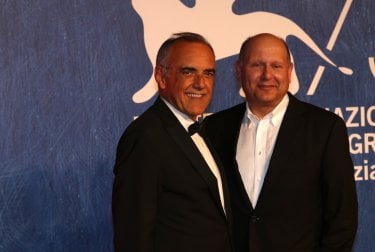 Venezia 2016: Alberto Barbera e Christopher Meledandri sul red carpet di Pets