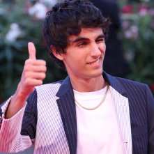 Venezia 2016: Luigi fedele sul red carpet di Piuma
