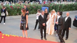 Piuma: il tappeto rosso a Venezia 2016