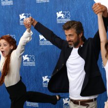 Venezia 2016: uno scatto di Kim Rossi Stuart, Cristiana Capotondi, Camilla Diana al photocall di Tommaso