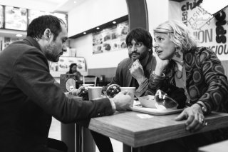 Orecchie: Daniele Parisi, Ivan Franek e Pamela Villoresi in una scena del film