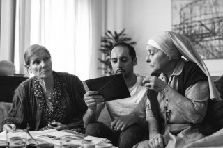Orecchie: Daniele Parisi e Sonia Gessner in una scena del film
