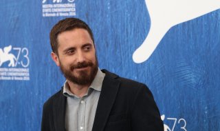Venezia 2016: Pablo Larraín al photocall di Jackie