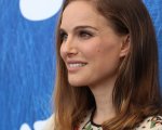 Natalie Portman incanta Venezia: una first lady sul red carpet