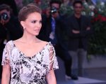 Natalie Portman produttrice e doppiatrice di 'Foxy Trotter'