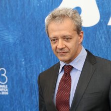 Venezia 2016: uno scatto di Emmanuel Salinger al photocall di Planetarium