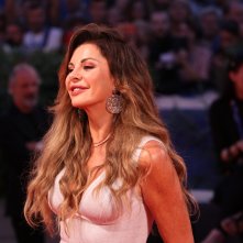 Venezia 2016: Alba Parietti sul red carpet di Questi giorni