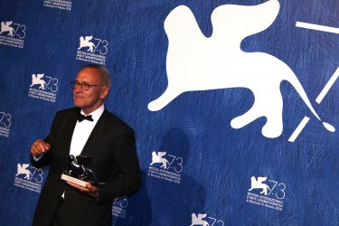 Venezia 2016: Andrei Konchalovsky al photocall dei premiati