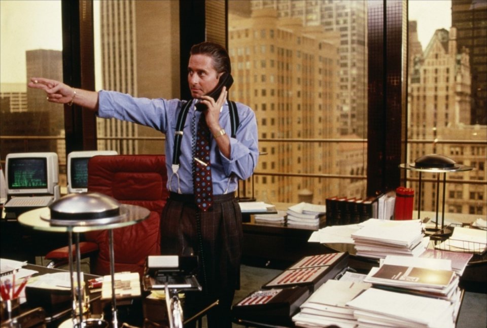 Wall Street: Michael Douglas in un momento del film