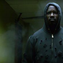 Luke Cage: una scena della prima stagione con Mike Colter