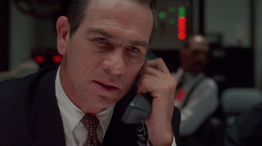 Il fuggitivo: un primo piano di Tommy Lee Jones