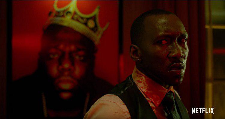 Luke Cage: Mahershala Ali durante un momento della prima stagione