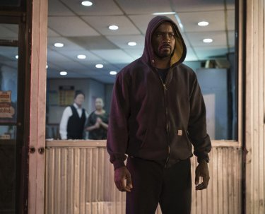 Luke Cage: un momento della serie con Mike Colter