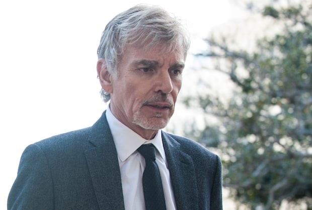 Primo piano di Billy Bob Thornton in Goliath