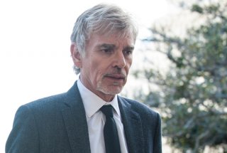 Goliath: un primo piano di Billy Bob Thornton