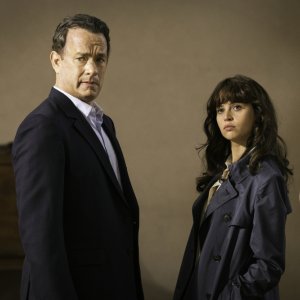 Inferno: Tom Hanks e Felicity Jones in un momento del film