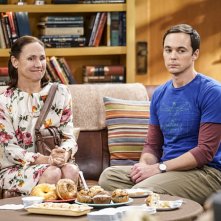 The Big Bang Theory: Laurie Metcalf e Jim Parsons in The Conjugal Conjecture
