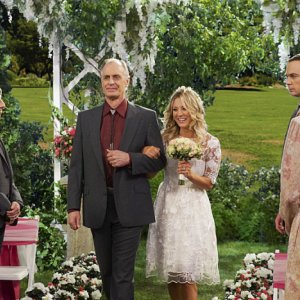 The Big Bang Theory: Keith Carradine e Kaley Cuoco in The Conjugal Conjecture