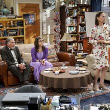 The Big Bang Theory: Judd Hirsch, Mayim Bialik e Laurie Metcalf in The Conjugal Conjecture